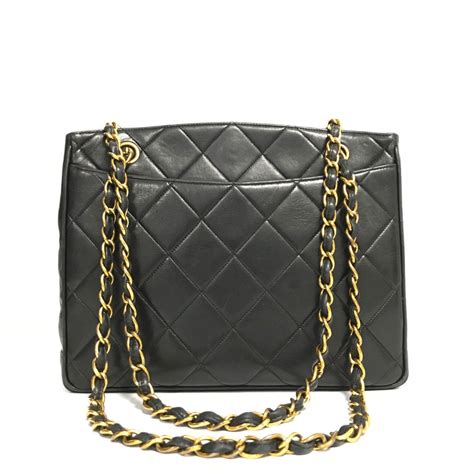 chanel vintage quilted shoulder bag